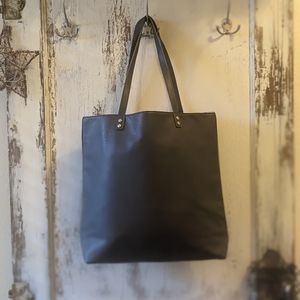 Thirty-One All Around Town Tote in Charcoal Grey. Excellent used condition. EUC